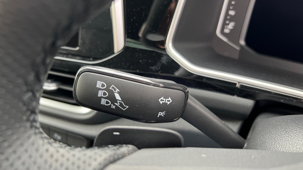 Used Volkswagen T-Roc 2025 for sale - 76328244: Photo 33