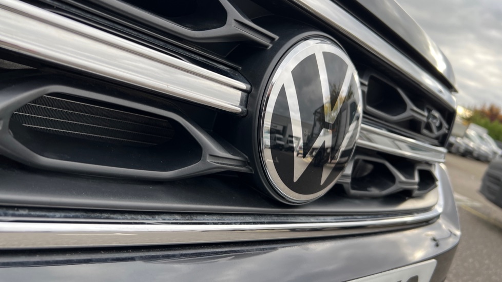Used Volkswagen T-Roc 2025 for sale - 76328244: Photo 41