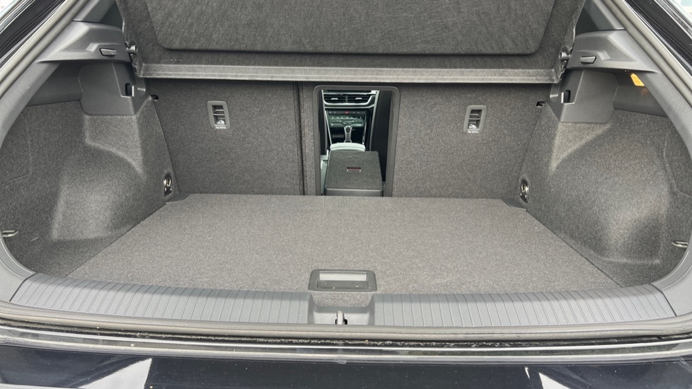 Used Volkswagen T-Roc 2025 for sale - 76328244: Photo 63