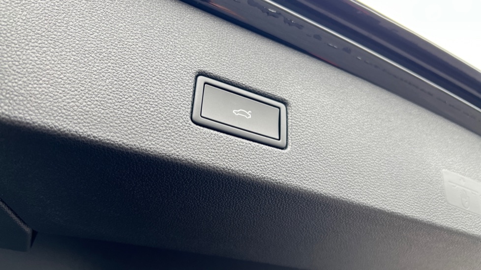 Used Volkswagen T-Roc 2025 for sale - 76328244: Photo 65