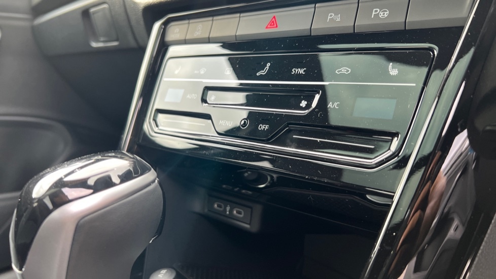 Used Volkswagen T-Roc 2025 for sale - 76328244: Photo 84