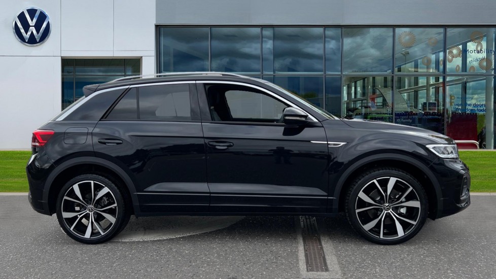 Used Volkswagen T-Roc 2025 for sale - 76870330: Photo 4