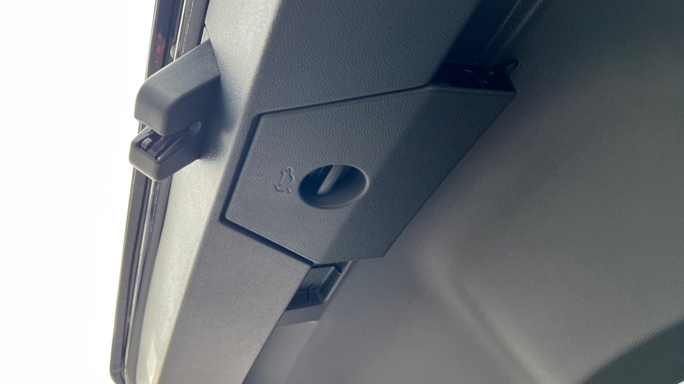 Used Volkswagen T-Roc 2025 for sale - 76870330: Photo 58