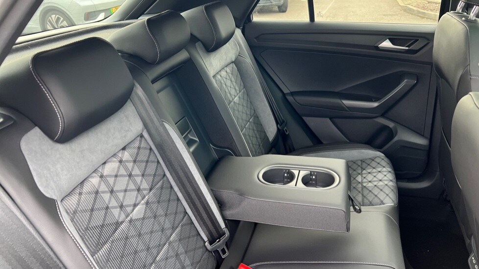 Used Volkswagen T-Roc 2025 for sale - 76870330: Photo 74