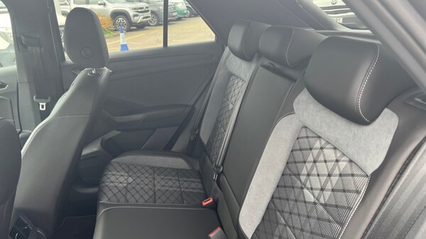 Used Volkswagen T-Roc 2025 for sale - 75675238: Photo 15