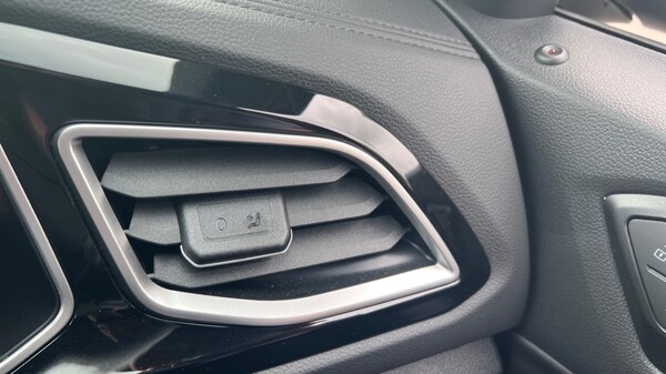 Used Volkswagen T-Roc 2025 for sale - 75675238: Photo 24