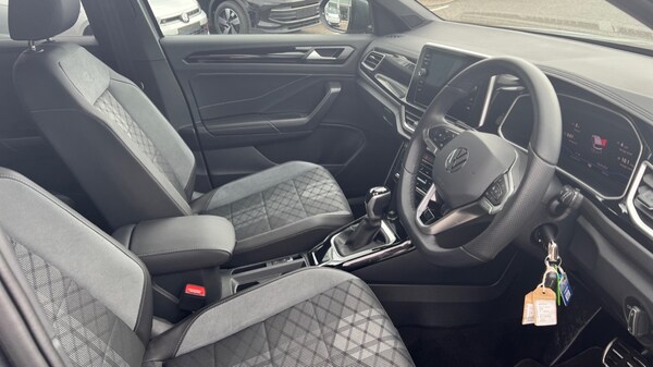 Used Volkswagen T-Roc 2025 for sale - 75675238: Photo 26