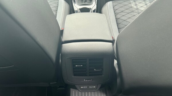 Used Volkswagen T-Roc 2025 for sale - 75675238: Photo 34