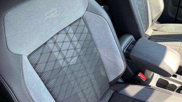 Used Volkswagen T-Roc 2025 for sale - 75484524: Photo 35