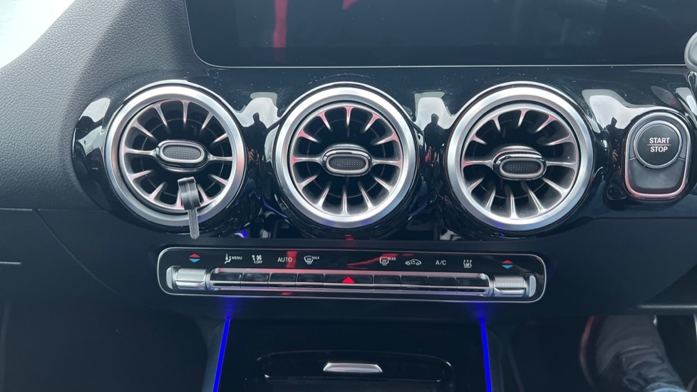 Used Mercedes-Benz EQA 2021 for sale - 76873153: Photo 12