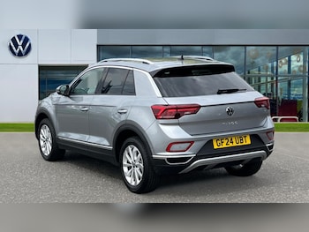 Used Volkswagen T-Roc 2024 for sale - 75484506: Photo