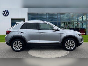 Used Volkswagen T-Roc 2024 for sale - 75484506: Photo