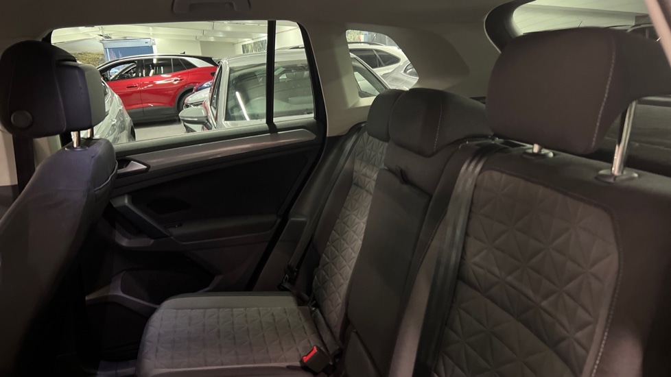 Used Volkswagen Tiguan 2022 for sale - 76870504: Photo 15