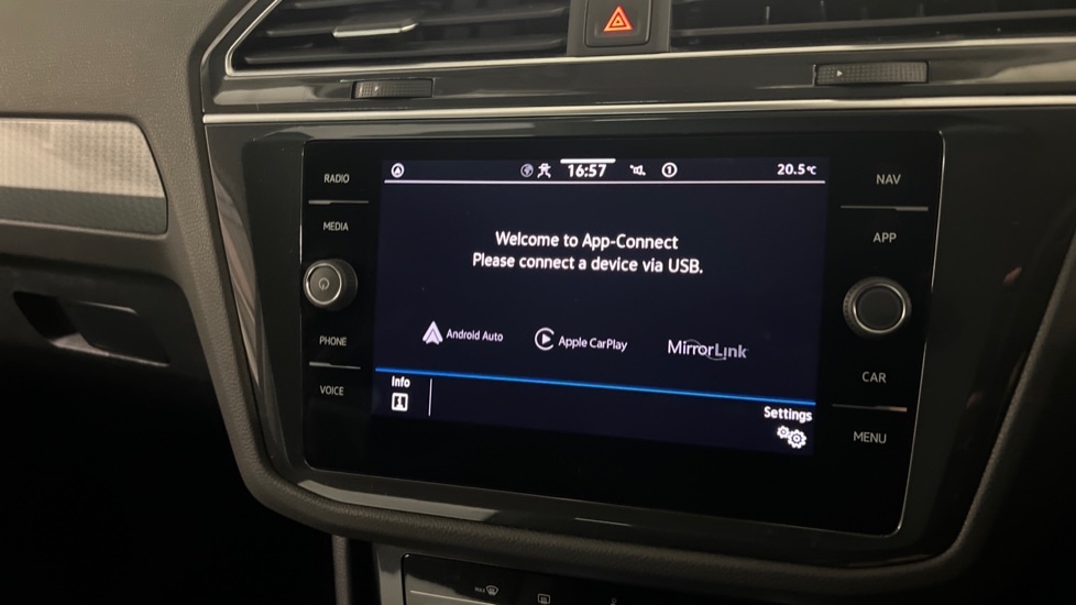 Used Volkswagen Tiguan 2022 for sale - 76870504: Photo 25