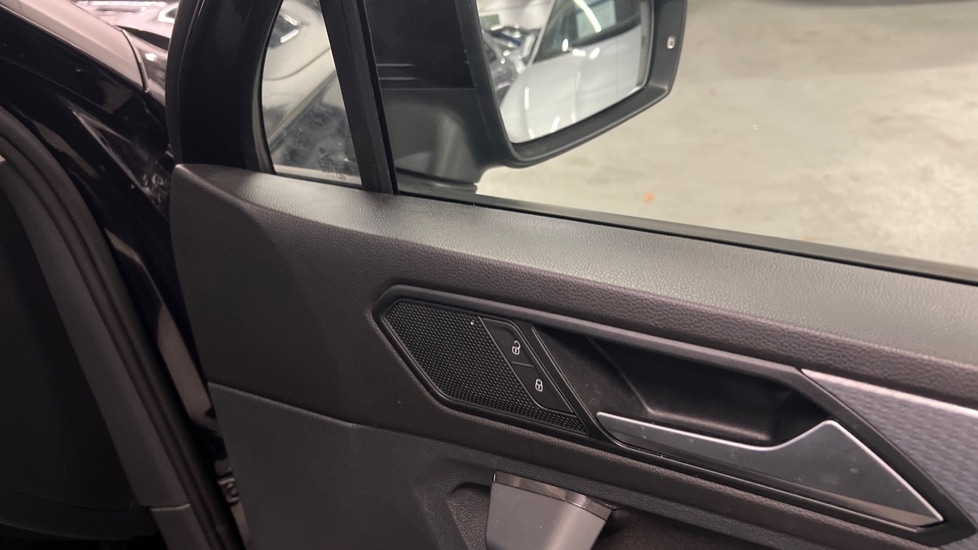 Used Volkswagen Tiguan 2022 for sale - 76870504: Photo 37