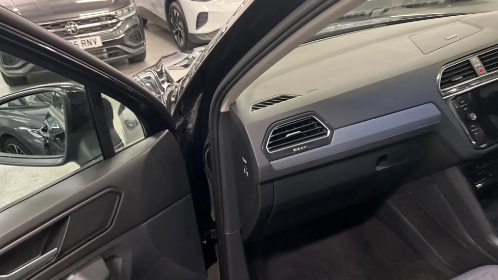 Used Volkswagen Tiguan 2022 for sale - 76870504: Photo 42