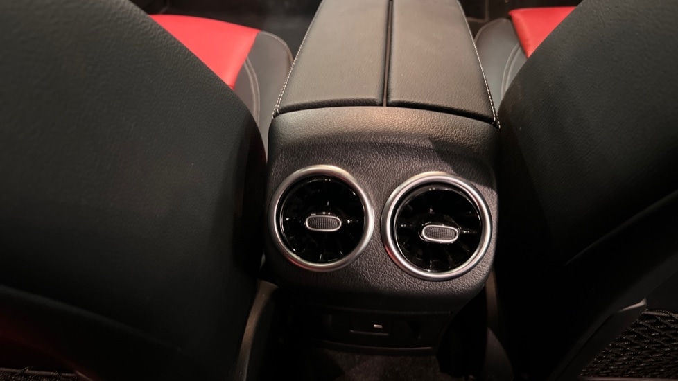 Used Mercedes-Benz CLA 2022 for sale - 76523577: Photo 33