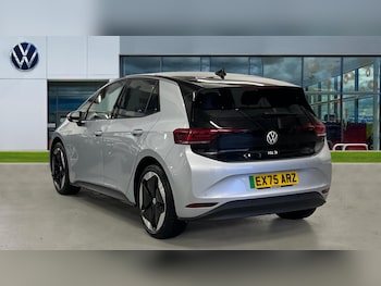 Used Volkswagen ID.3 2025 for sale - 76602800: Photo