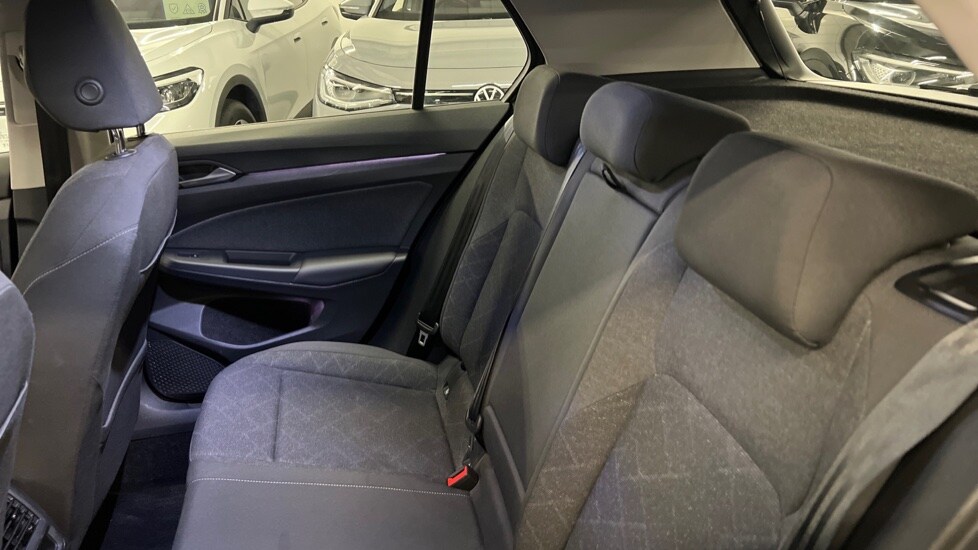 Used Volkswagen Golf 2023 for sale - 77052672: Photo 15
