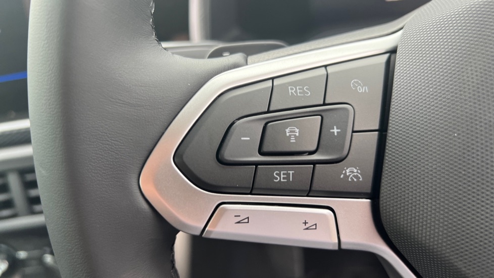 Used Volkswagen Taigo 2025 for sale - 76869072: Photo 30