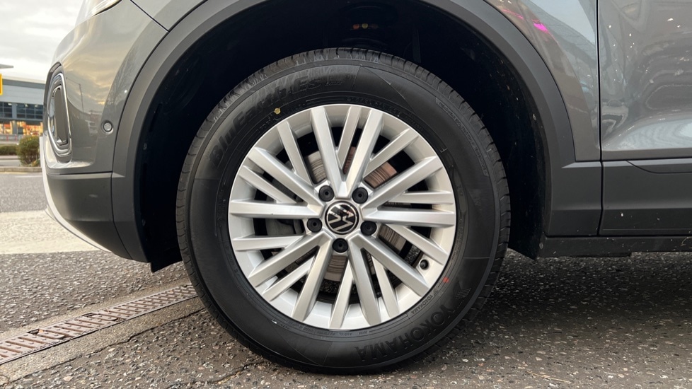 Used Volkswagen T-Roc 2023 for sale - 76623551: Photo 18