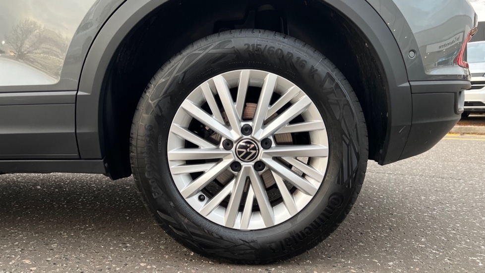 Used Volkswagen T-Roc 2023 for sale - 76623551: Photo 19