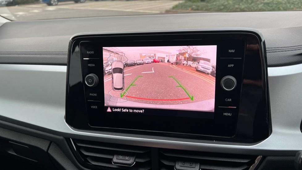 Used Volkswagen T-Roc 2023 for sale - 76623551: Photo 22