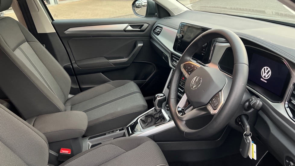 Used Volkswagen T-Roc 2023 for sale - 76623551: Photo 26