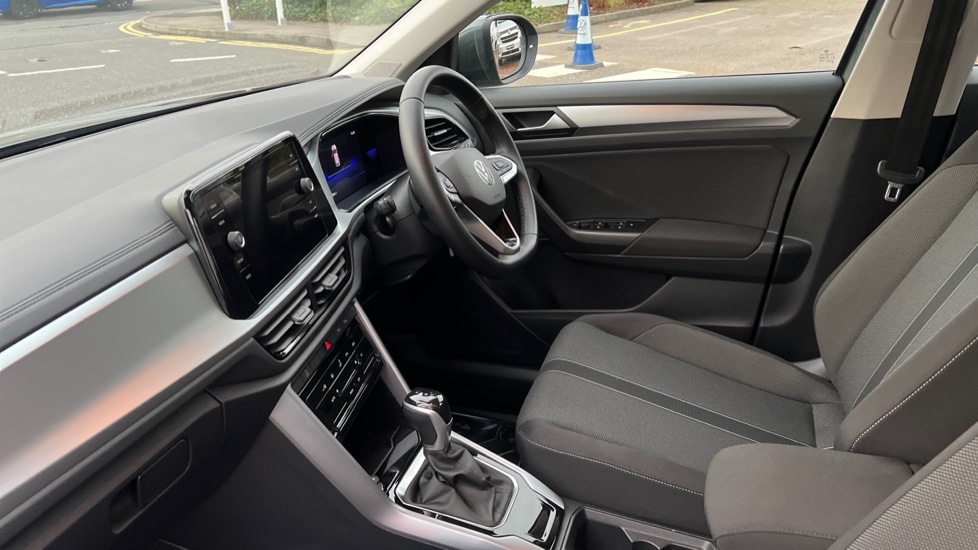 Used Volkswagen T-Roc 2023 for sale - 76623551: Photo 28