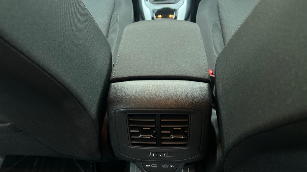 Used Volkswagen T-Roc 2023 for sale - 76623551: Photo 34