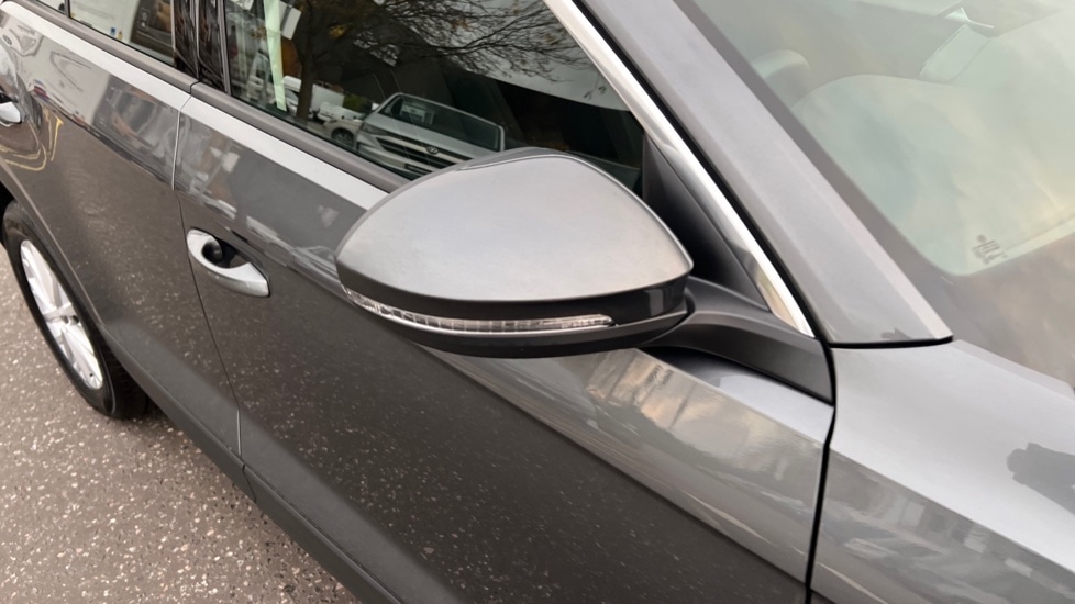 Used Volkswagen T-Roc 2023 for sale - 76623551: Photo 52