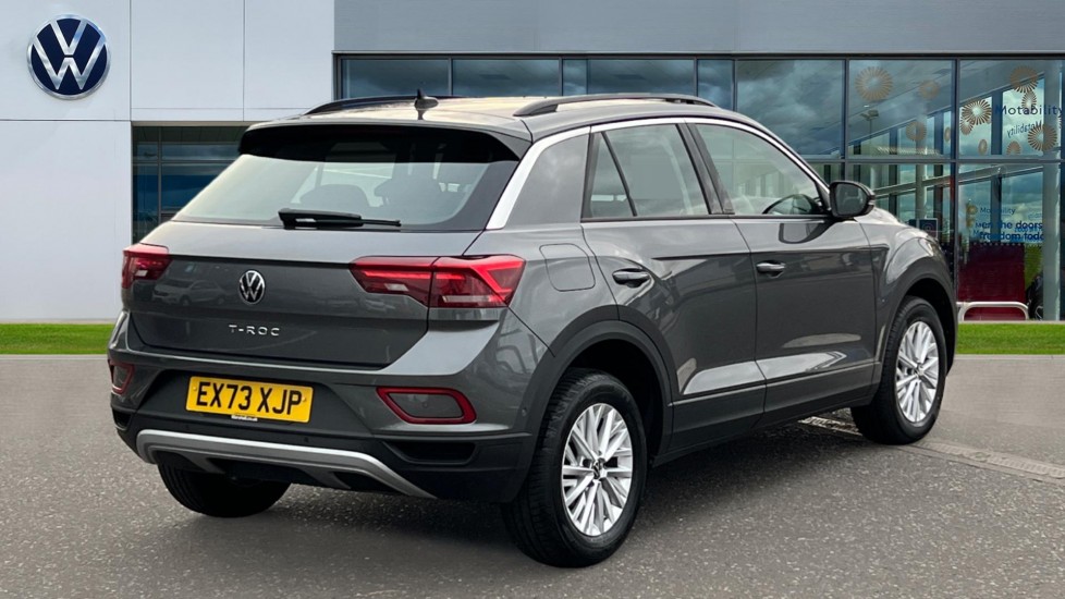 Used Volkswagen T-Roc 2023 for sale - 76623551: Photo 8