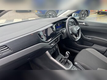 Used Volkswagen Polo 2024 for sale - 76404679: Photo