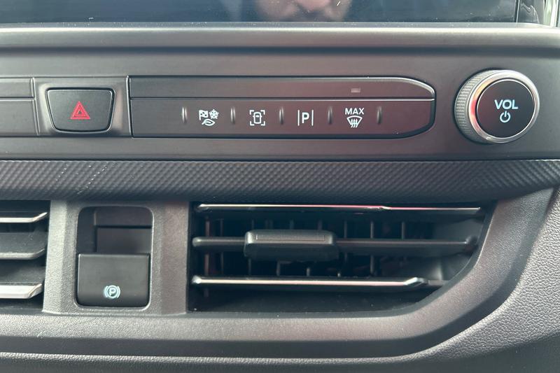 Used Ford Transit Custom 2025 for sale - 76290340: Photo 35