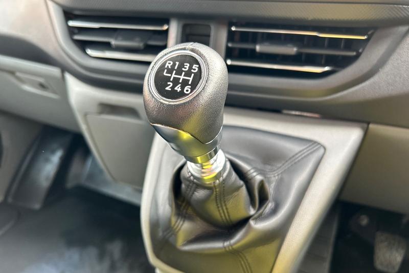 Used Ford Transit Custom 2024 for sale - 76568491: Photo 38