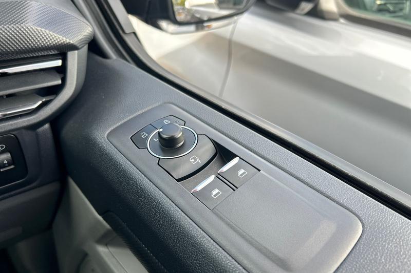Used Ford Transit Custom 2024 for sale - 76076742: Photo 35