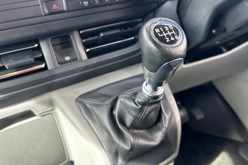Used Ford Transit Custom 2024 for sale - 76076742: Photo 36