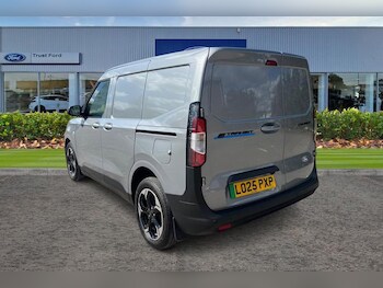 Used Ford E-Transit Courier undefined for sale - 78400192: Photo