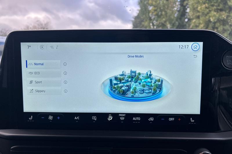 Used Ford Transit Custom 2025 for sale - 76776749: Photo 18