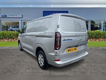 Used Ford Transit Custom 2025 for sale - 76161904: Photo 2