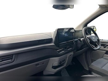 Used Ford Tourneo Custom 2024 for sale - 77025866: Photo