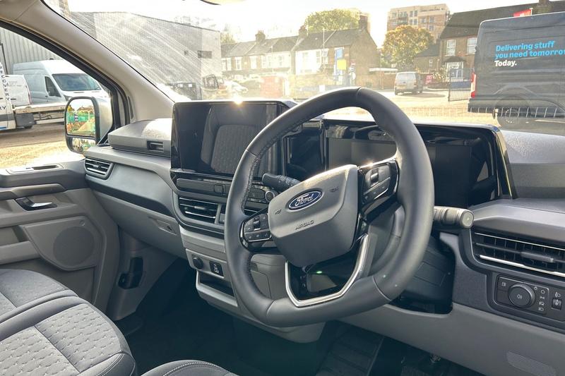 Used Ford Tourneo Custom 2024 for sale - 76391394: Photo 14