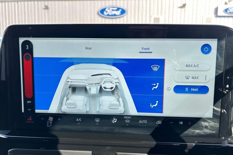 Used Ford Tourneo Custom 2024 for sale - 76391394: Photo 15