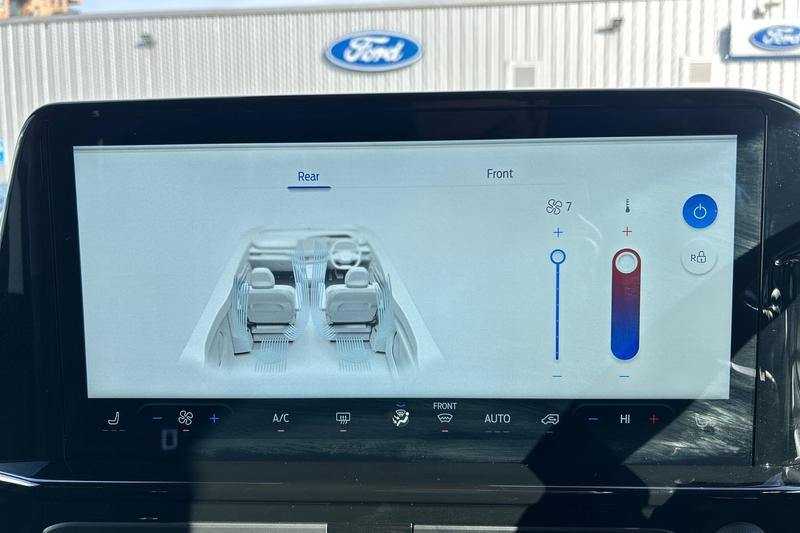 Used Ford Tourneo Custom 2024 for sale - 76391394: Photo 16