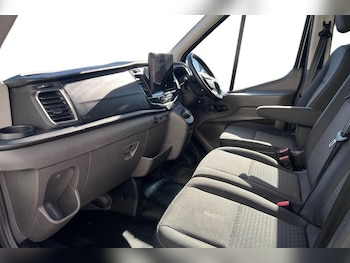 Used Ford Transit 2025 for sale - 78400129: Photo