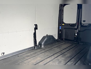 Used Ford Transit 2025 for sale - 78400129: Photo
