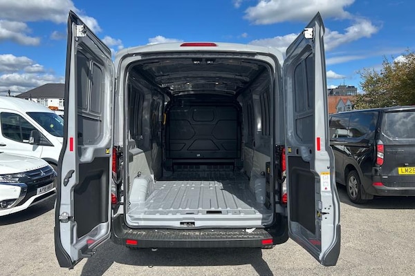 Used Ford E-Transit 2025 for sale - 76038072: Photo 7