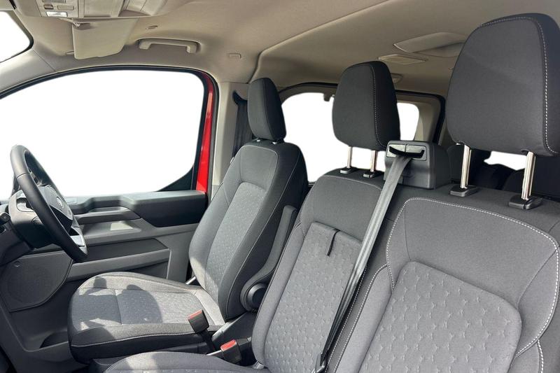Used Ford Tourneo Custom 2024 for sale - 76131367: Photo 10