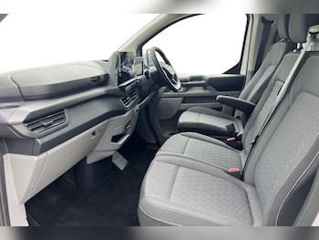 Used Ford Tourneo Custom 2026 for sale - 78630651: Photo