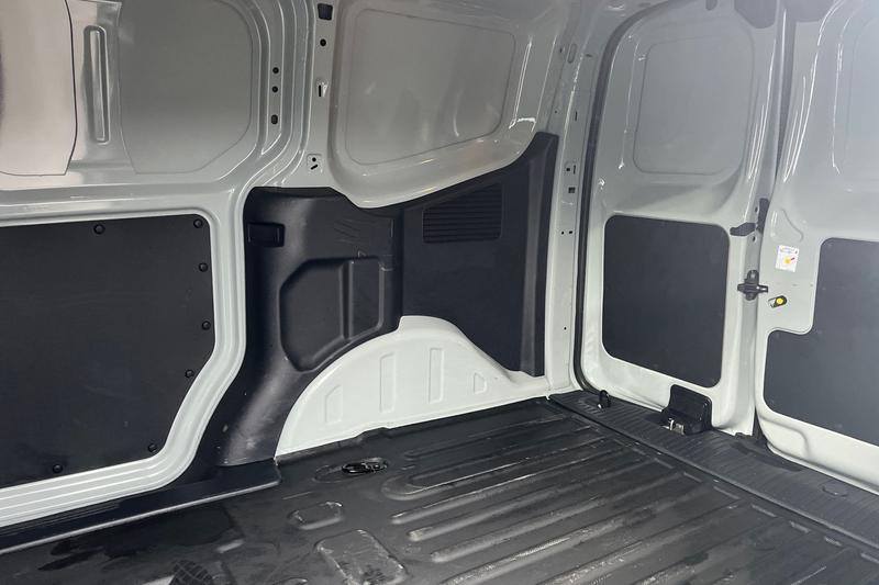 Used Ford Transit Courier 2024 for sale - 77746999: Photo 5